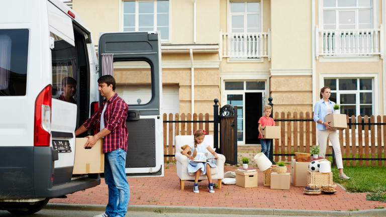 How to Protect Valuable Items During a Cross-Country Move
